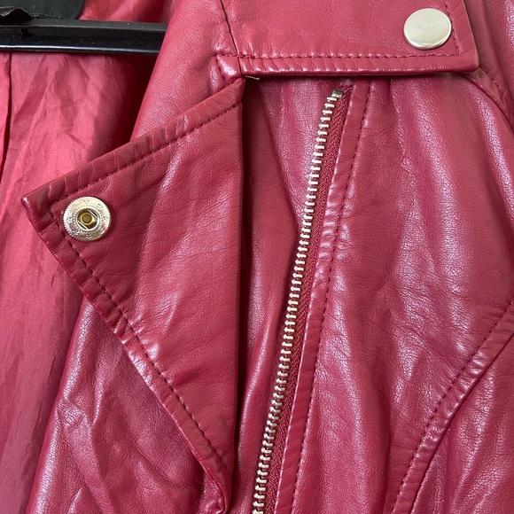 Red Jacket - Picture 4 of 4